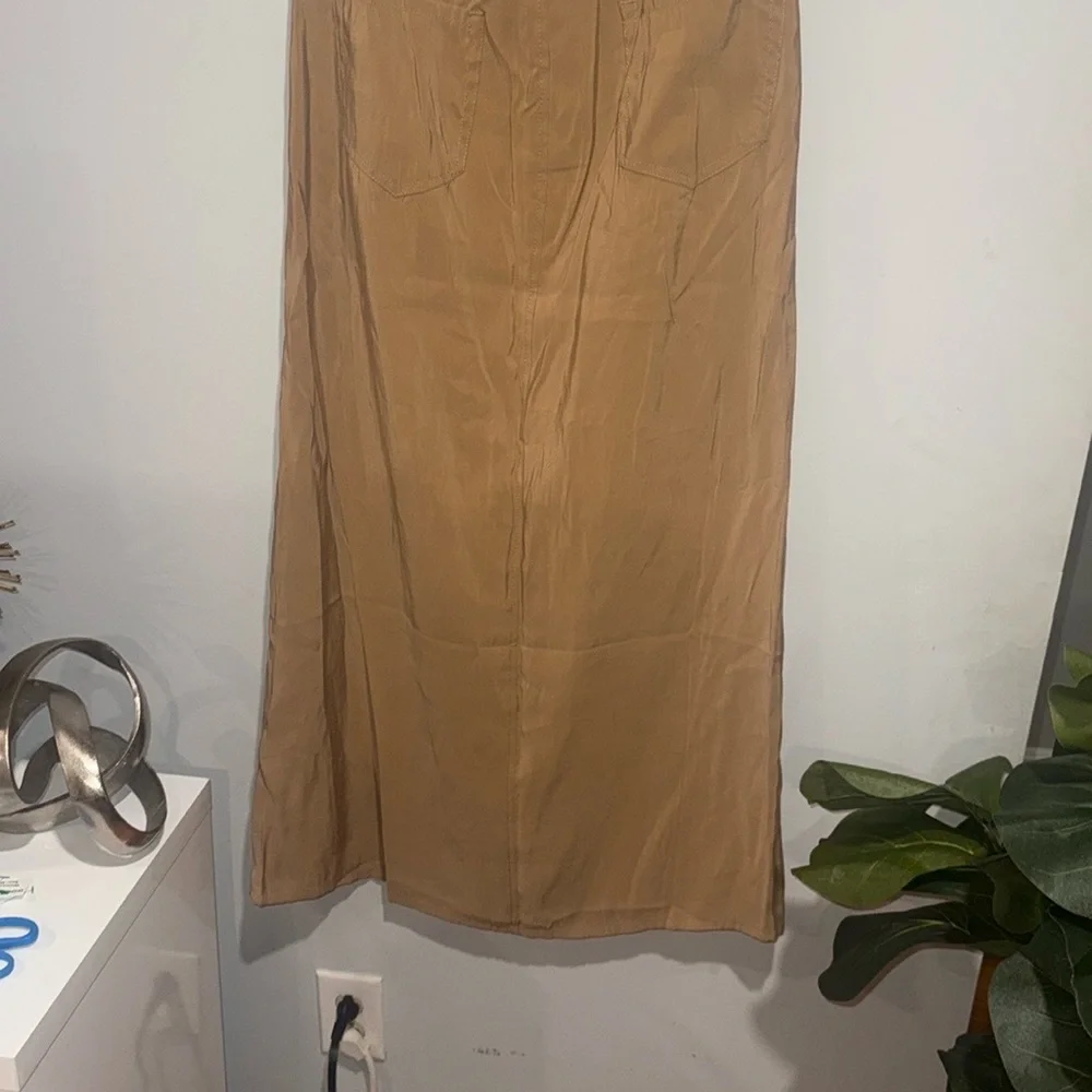 Max Studio Tan Pleated Maxi Skirt for Casual Wear